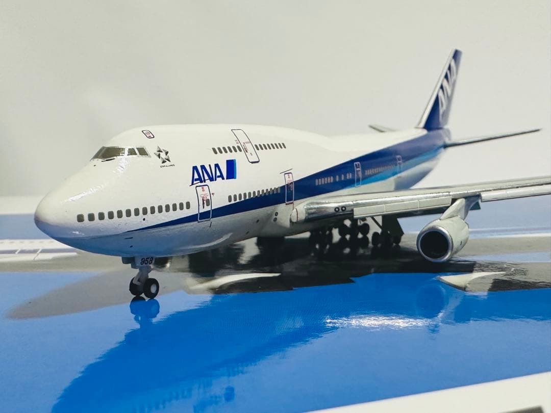 全日空商事 1/400 ANA 747-400 フラップダウンNH40059 - メルカリ