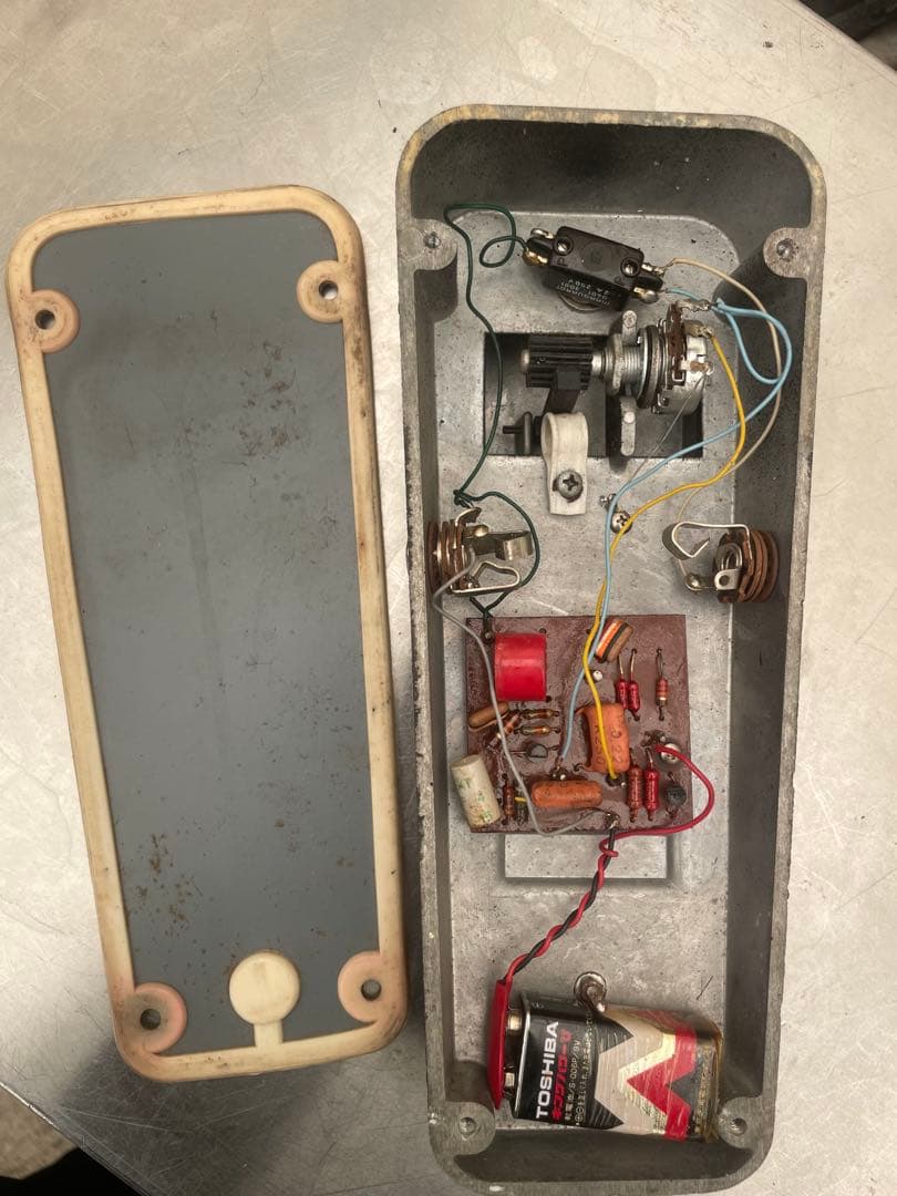 JEN CryBaby 310.001 ワウペダル 1979年製 ケース付 - メルカリ