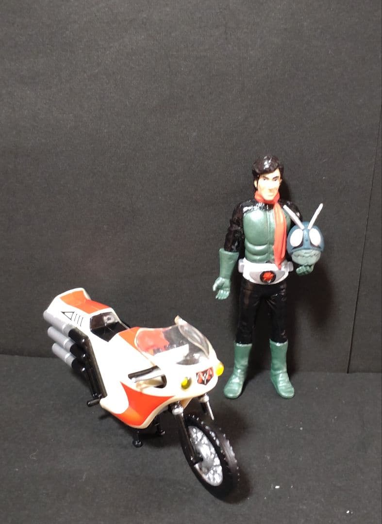 『希少』仮面ライダー21種類、怪人27種類（ガシャポン）サイクロン号1種類