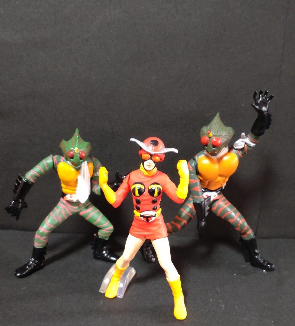 『希少』仮面ライダー21種類、怪人27種類（ガシャポン）サイクロン号1種類