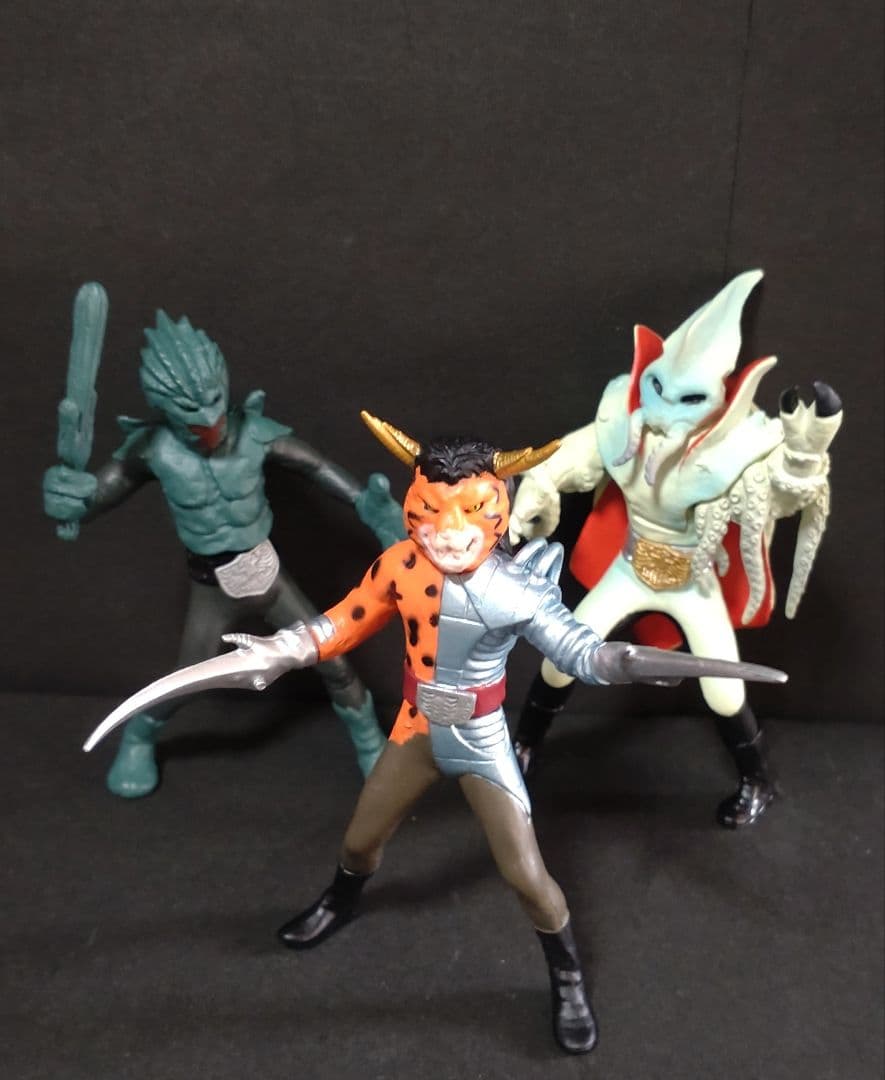 『希少』仮面ライダー21種類、怪人27種類（ガシャポン）サイクロン号1種類