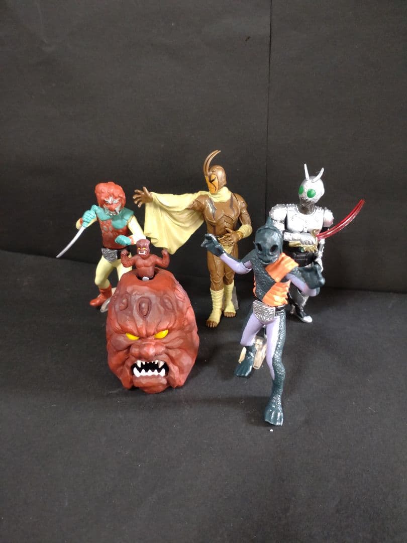 『希少』仮面ライダー21種類、怪人27種類（ガシャポン）サイクロン号1種類