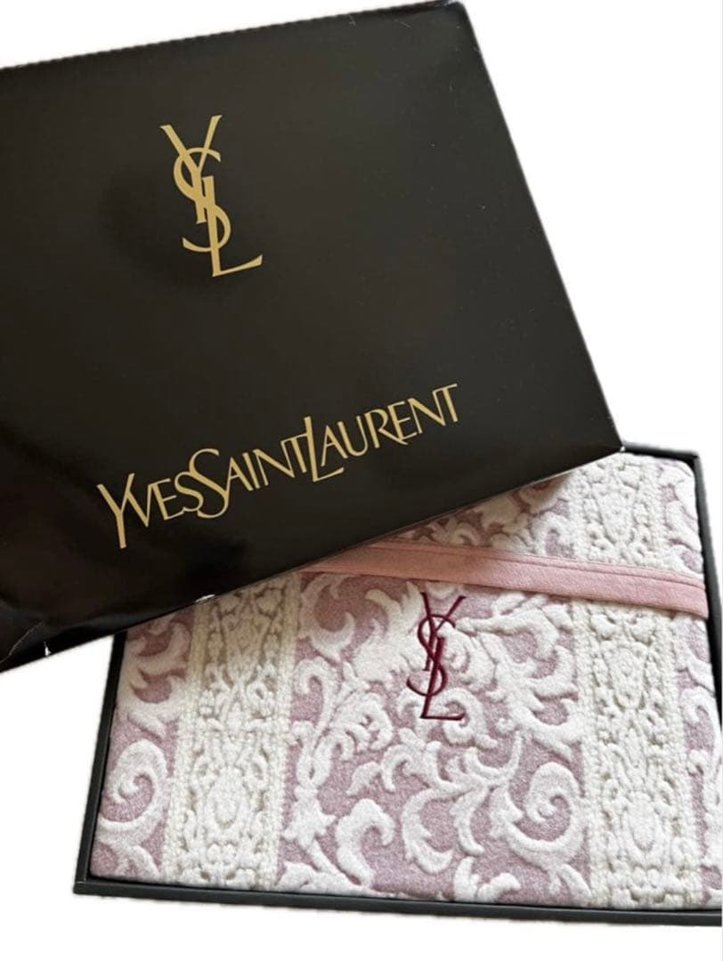 ☆新品箱入り【イヴ・サンローラン】毛布・ブランケット/ピンク/YSL/シングル
