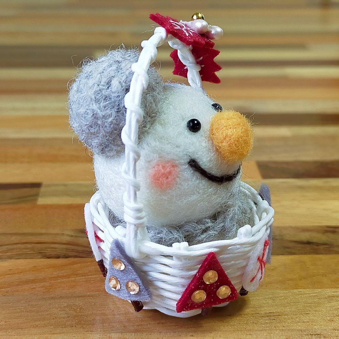 ✿ゆか様用✿羊毛フェルト✿ニッコリゆきだるまさん✿ミニカゴアレンジ✿クリスマス✿