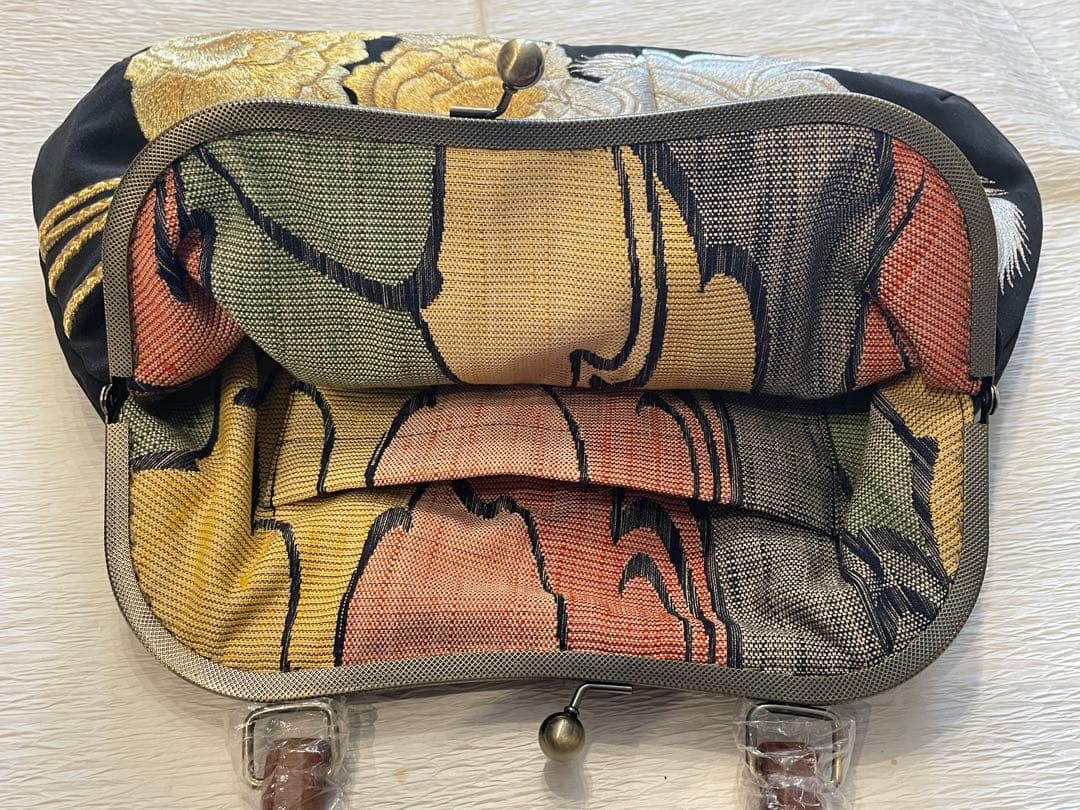 古布リメイクがま口バッグ 留袖 唐獅子 刺繍 - メルカリ
