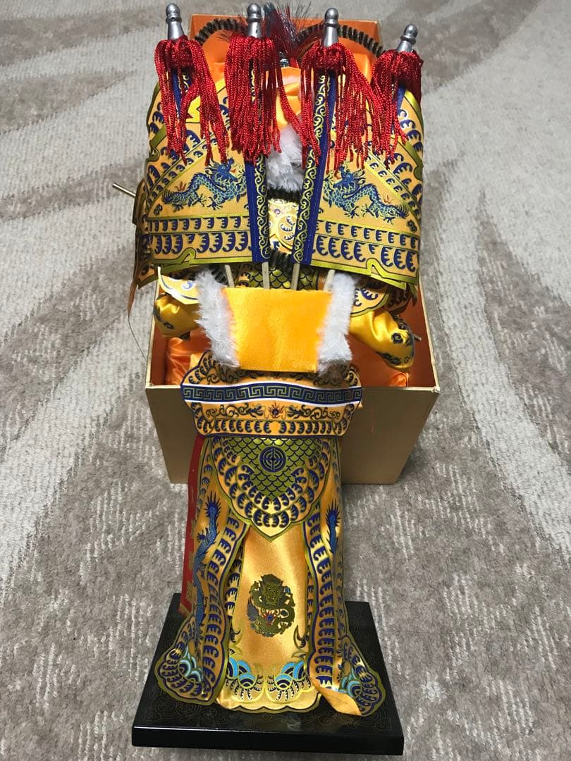 春節　京劇　孫悟空の人形