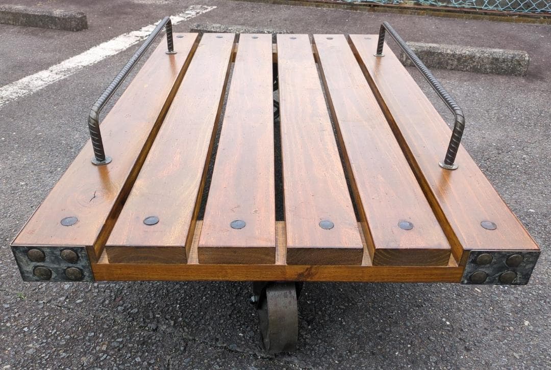 〈たのめる便・現状渡し〉トロリーテーブル ヴィンテージ風