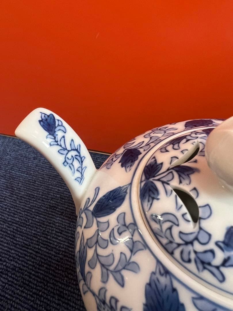 1205  有田焼　古伊万里様式　染付　牡丹紋　花舟作　香炉