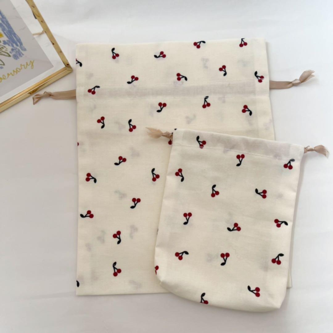 13・ハンドメイド　巾着　ミニ巾着　２枚セット　さくらんぼ　リボン