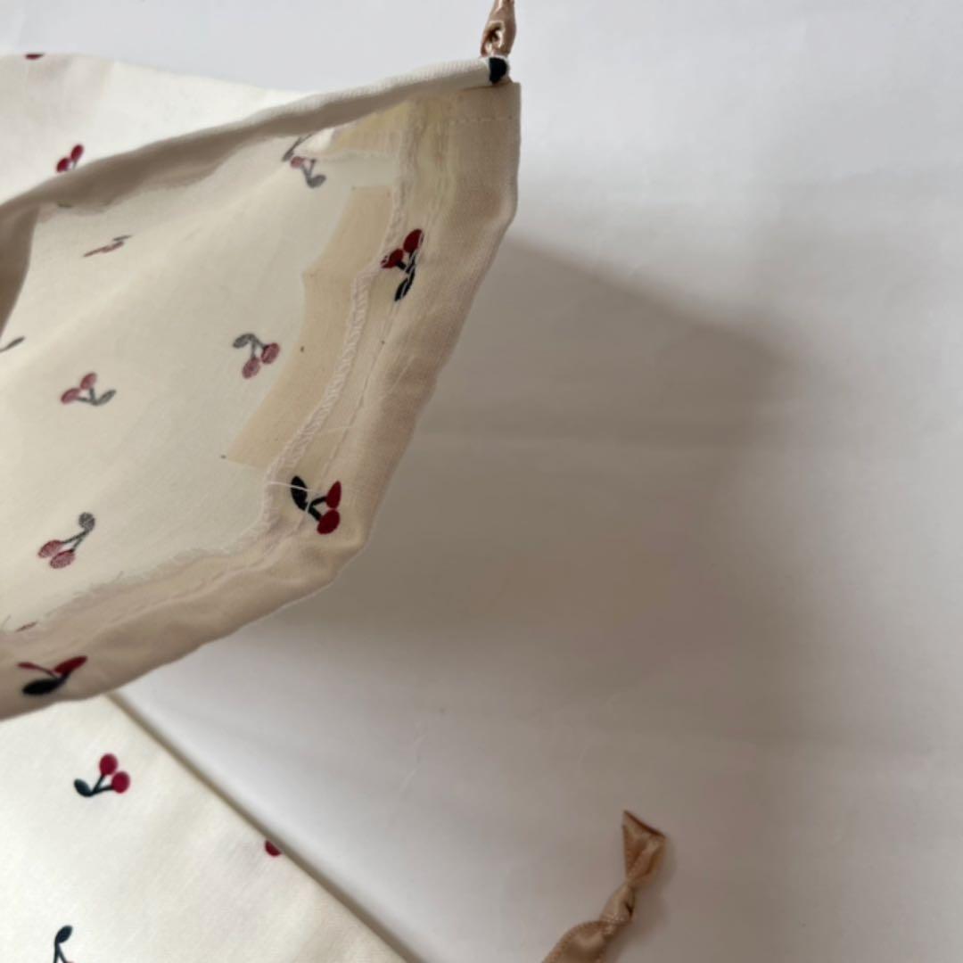 13・ハンドメイド　巾着　ミニ巾着　２枚セット　さくらんぼ　リボン