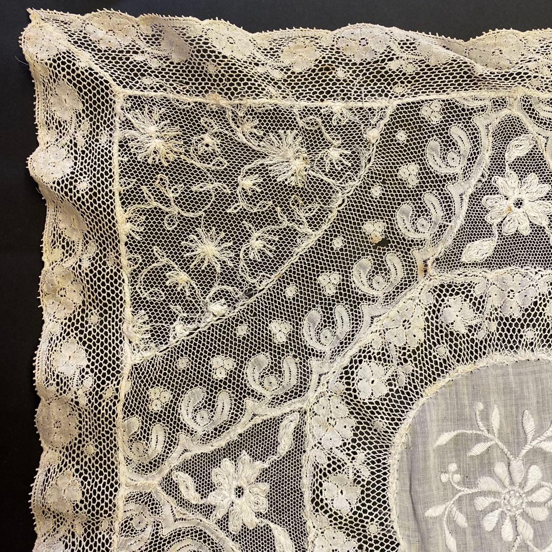 アイボリー花柄レース