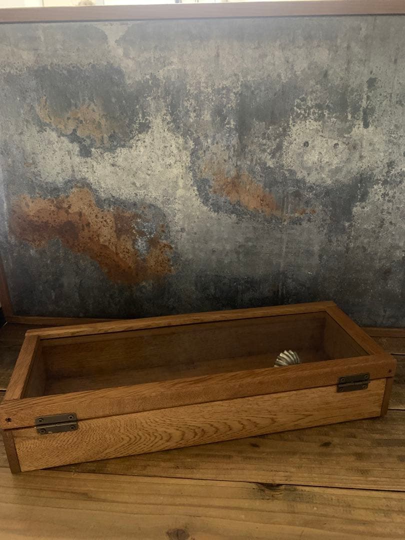 ② ガラスケース アンティークミニモールドのシェードランプ