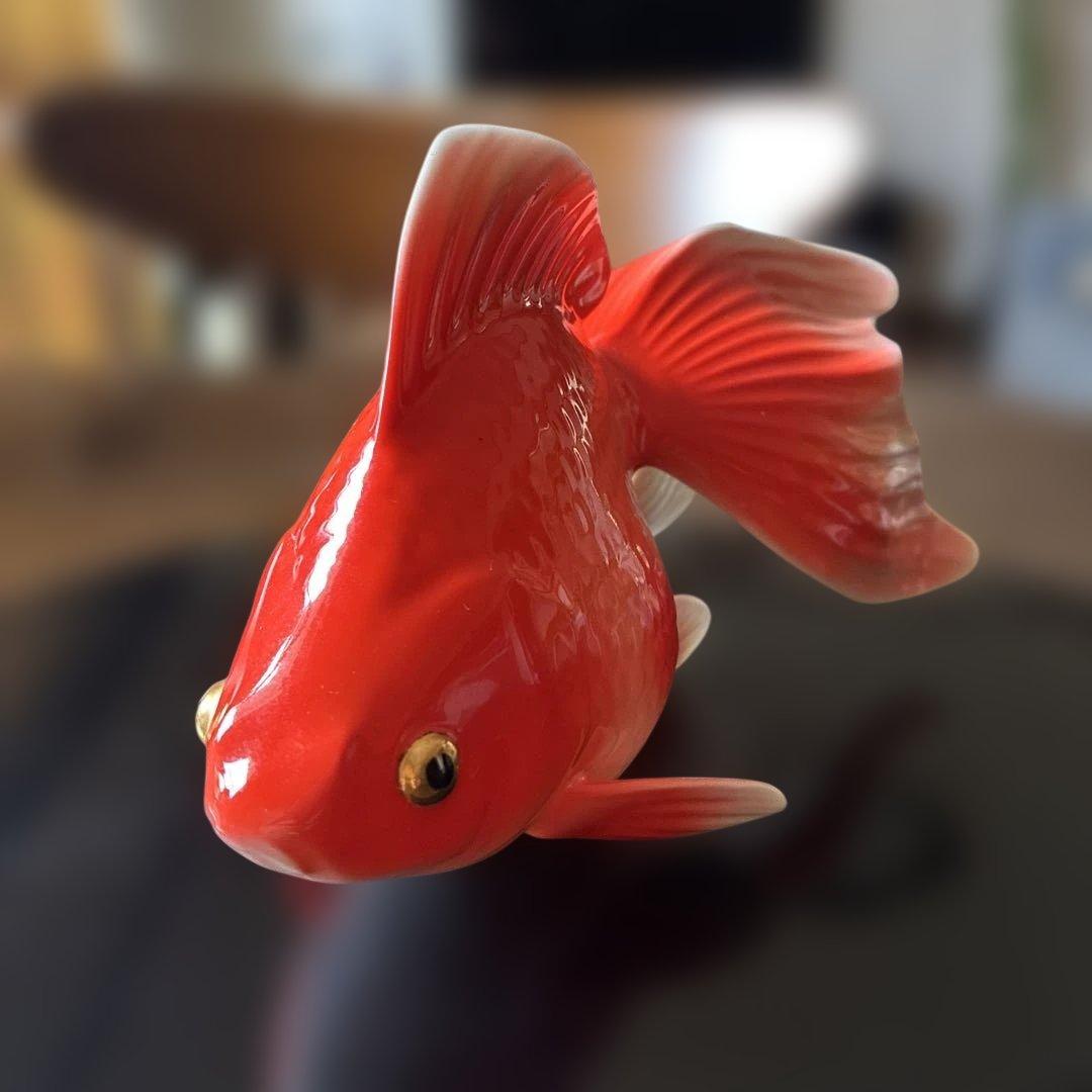 ノリタケ　金魚　台座付き オールドノリタケ　ボーンチャイナ