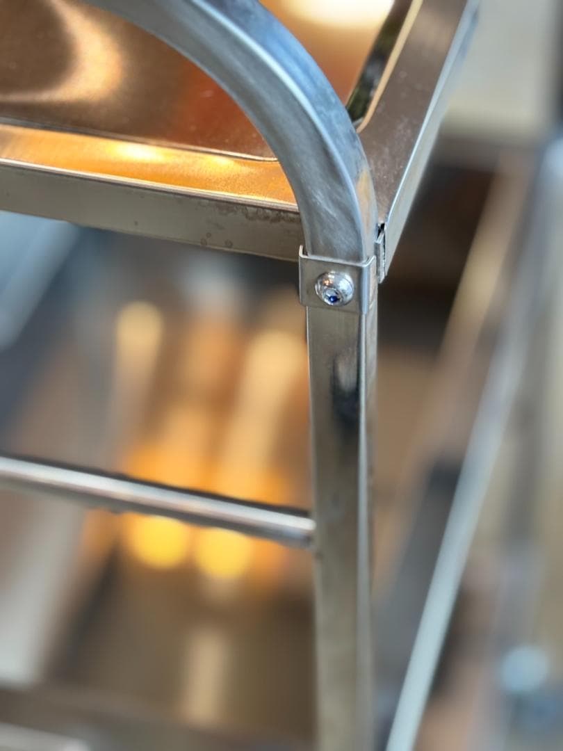 ステンレスワゴン / キャスター付き / ステンレスワゴン３段 / 棚