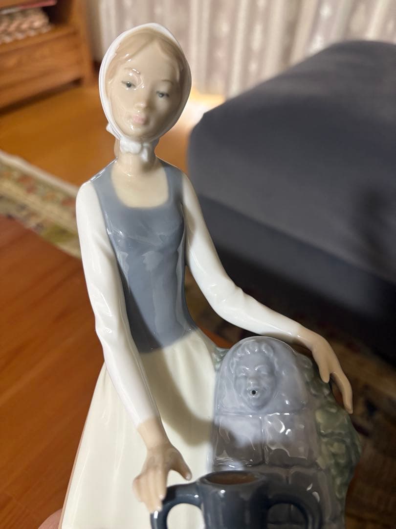 Lladro NAOリヤドロナオ