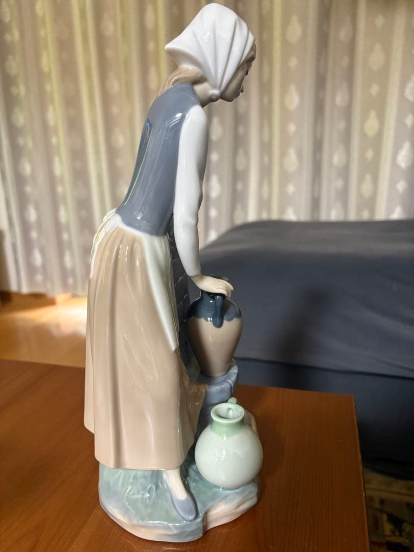 Lladro NAOリヤドロナオ