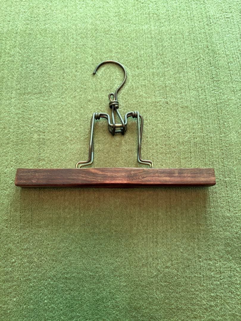 ビンテージクリンチ木製ハンガー