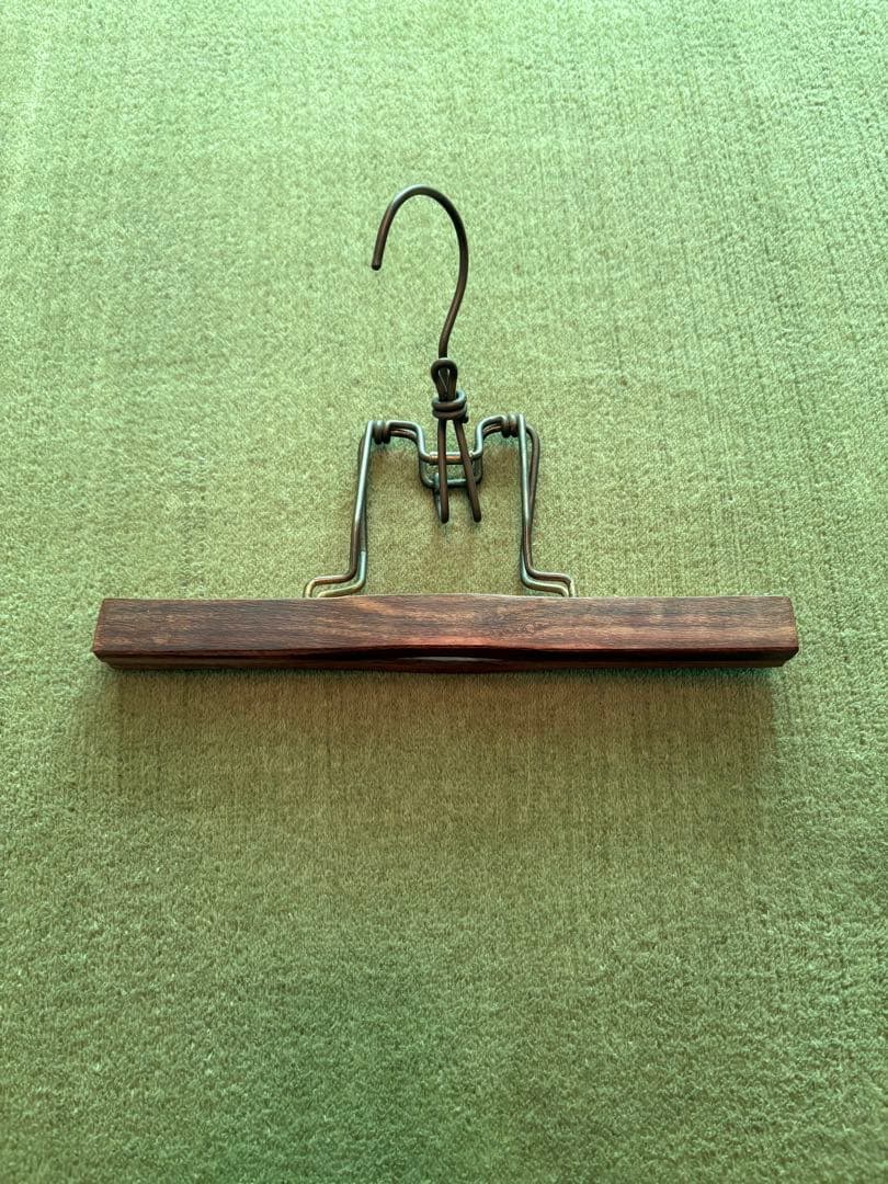 ビンテージクリンチ木製ハンガー
