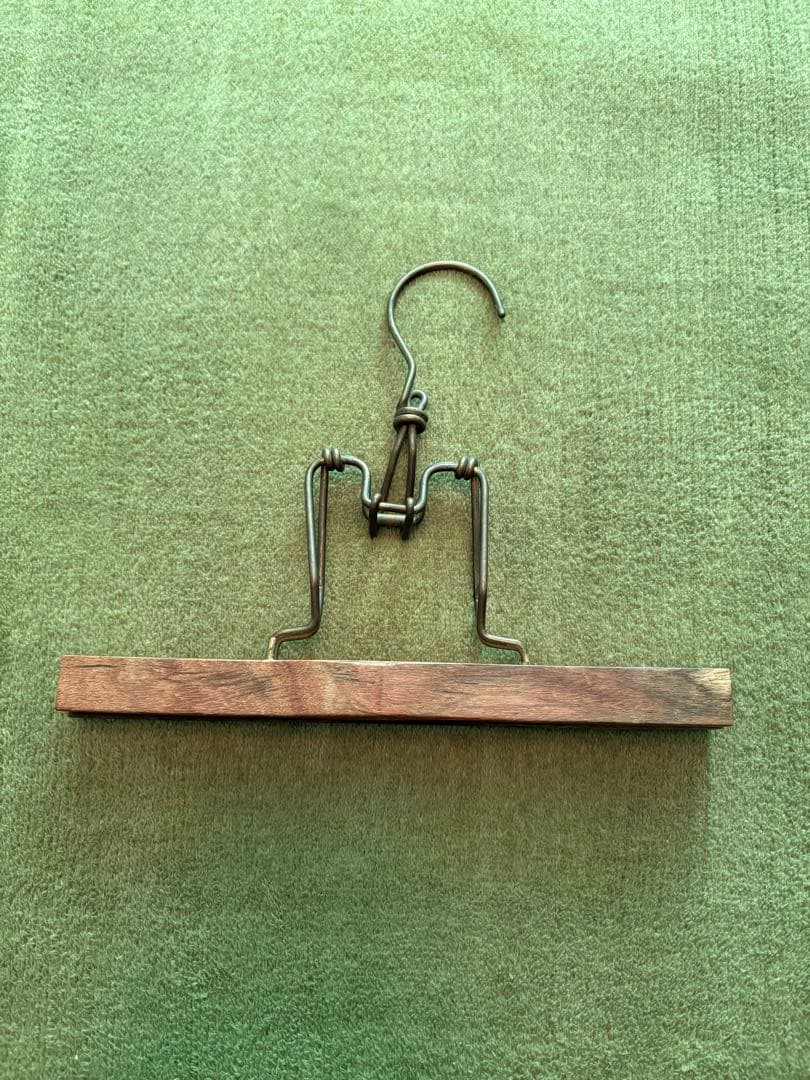 ビンテージクリンチ木製ハンガー