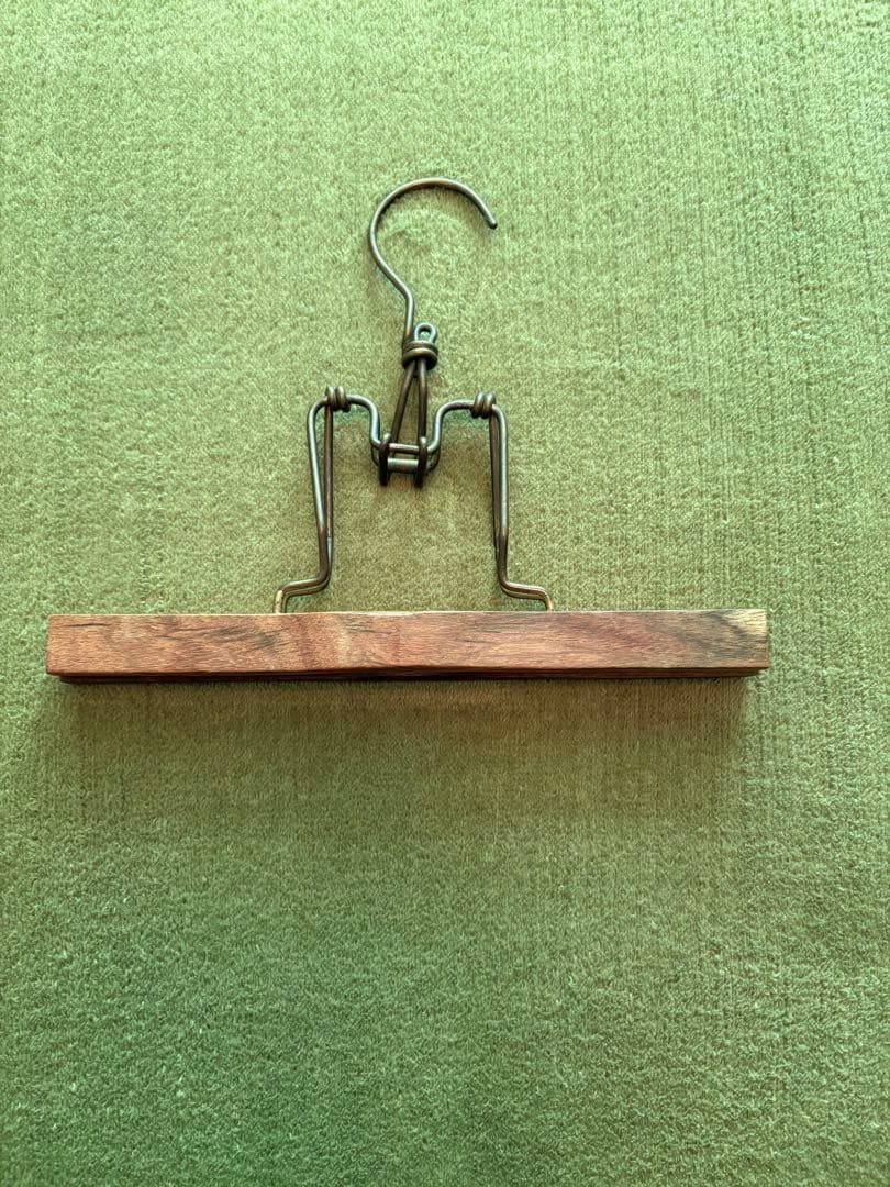 ビンテージクリンチ木製ハンガー