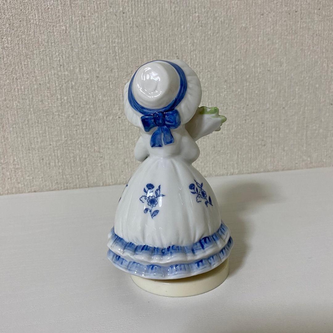 最終お値下げ❃アンティーク オルゴール 陶器置物 人形 - メルカリ