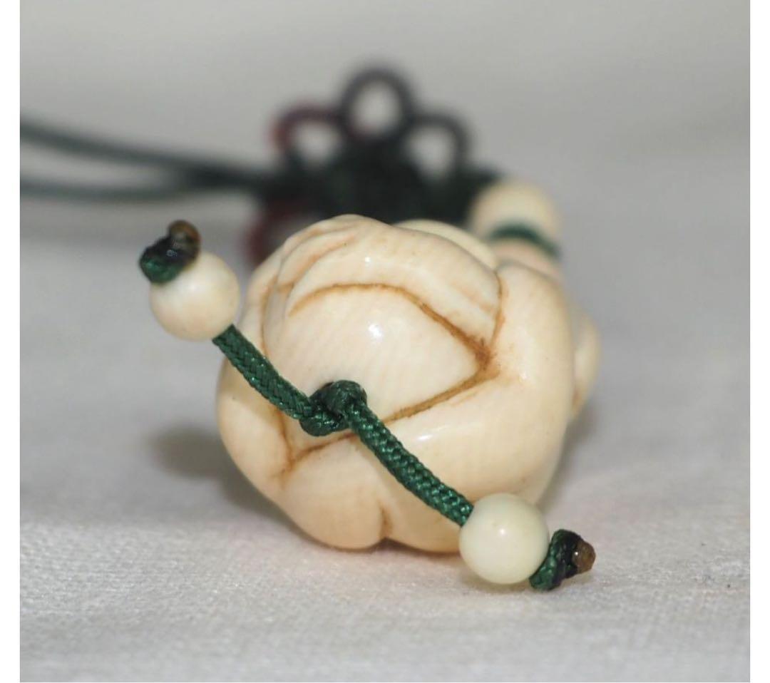 Caramelman　送料無料　細密彫刻　可愛い蛙根付　提げ物