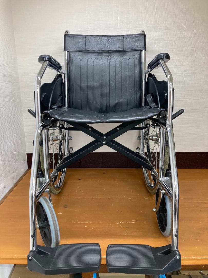 ケアテックジャパン 自走式車椅子 アルミ製