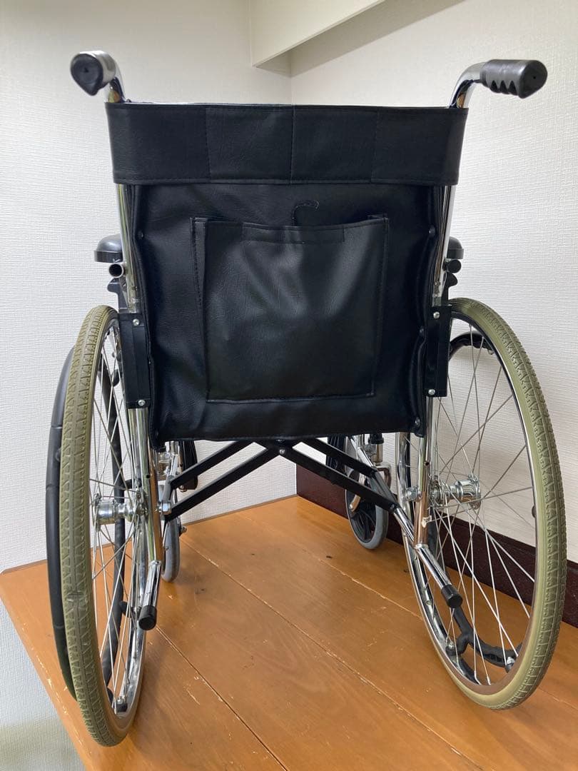 ケアテックジャパン 自走式車椅子 アルミ製