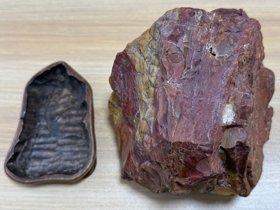 赤石 赤玉石 小矢部川 水石 鑑賞石 観賞石 ジャスパー 天然石 木製台座付き