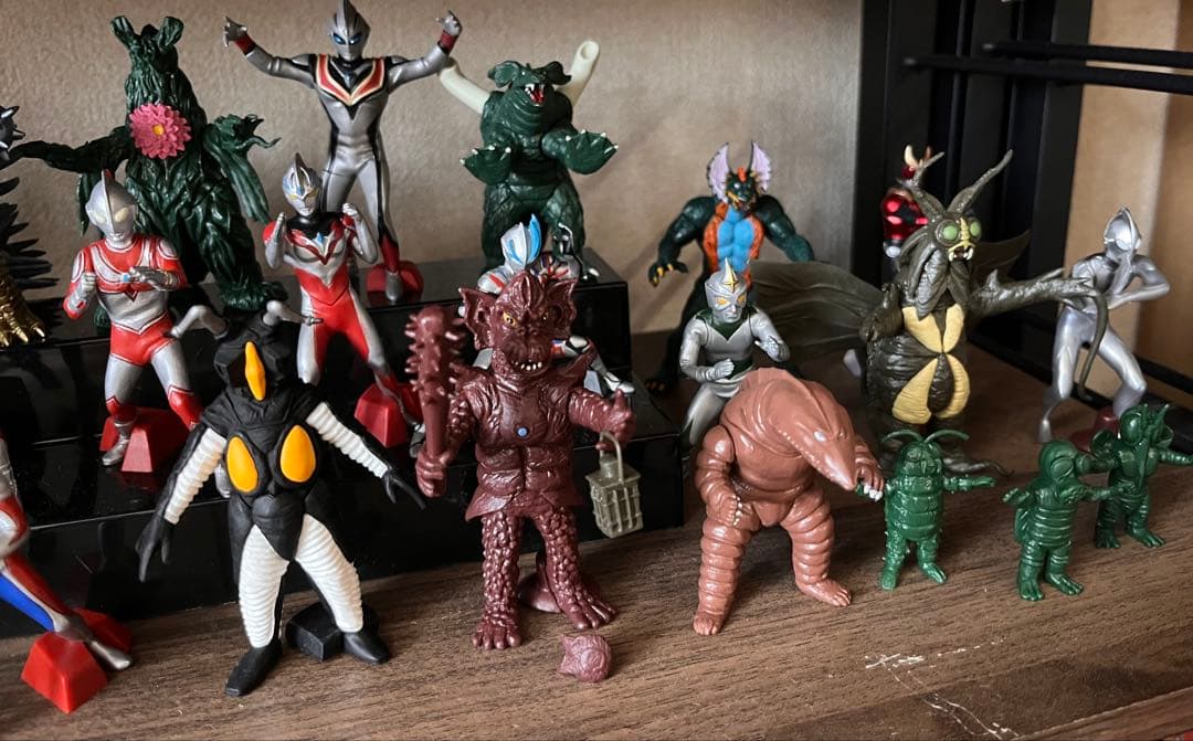 hg ウルトラマン フィギュア まとめ売り - メルカリ