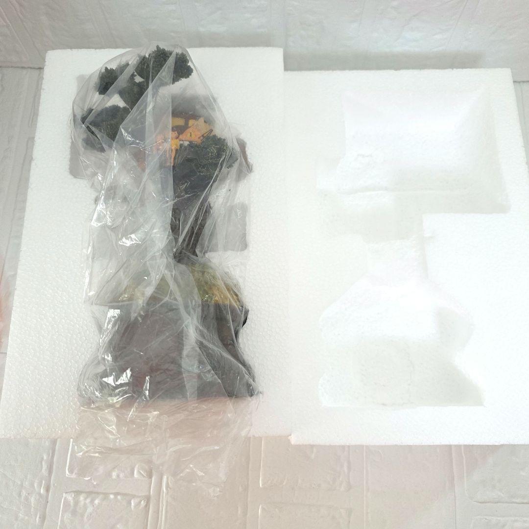 専用【となりのトトロ】松の木の上で　ジオラマ置時計　30周年記念　箱あり　未使用