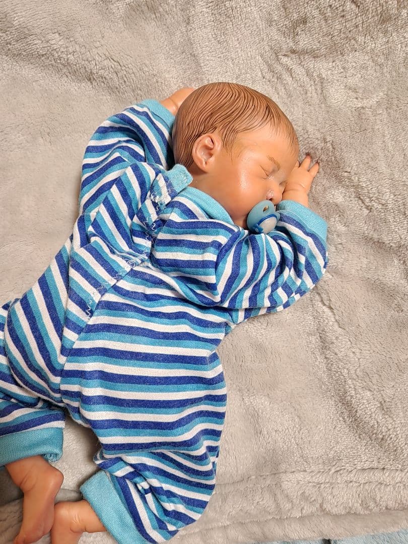 【ひろみんページ】リボーンドール　小さなリアル赤ちゃん　未熟児ベビー