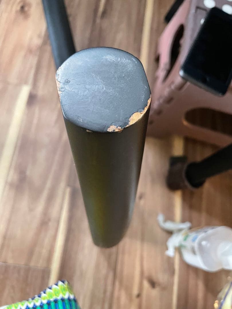 モダン　ローガラステーブル