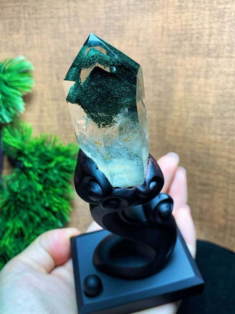 ⭐︎【極上品】天然 グリーン ガーデン クォーツ 置物 64.3g