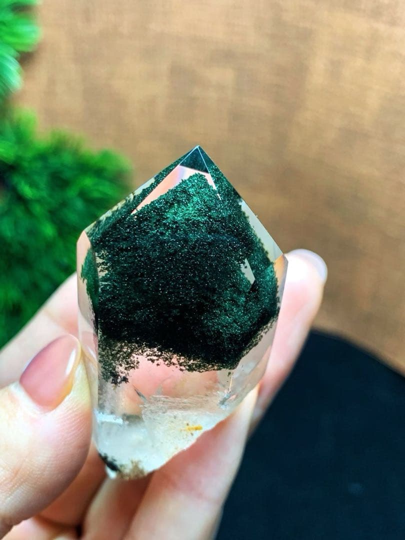 ⭐︎【極上品】天然 グリーン ガーデン クォーツ 置物 64.3g