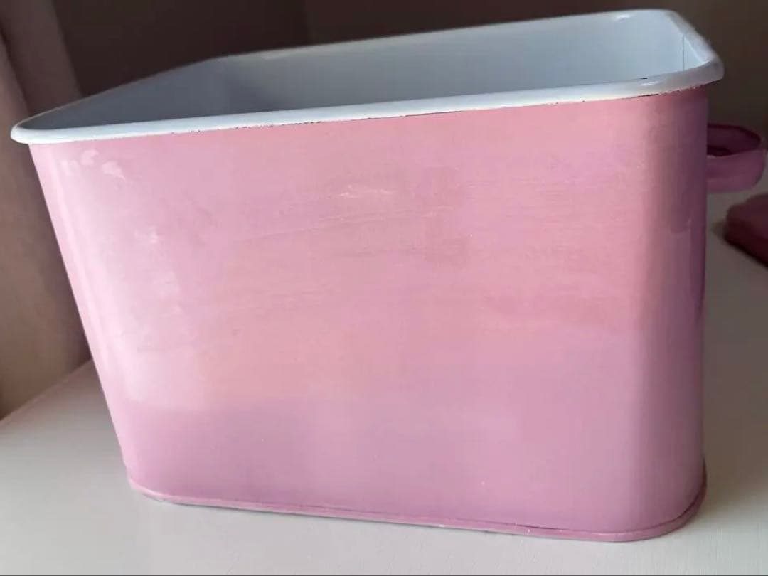 北欧さま専用　【未使用】角形ホーロ製ブレッドケース　ピンク　CAKES