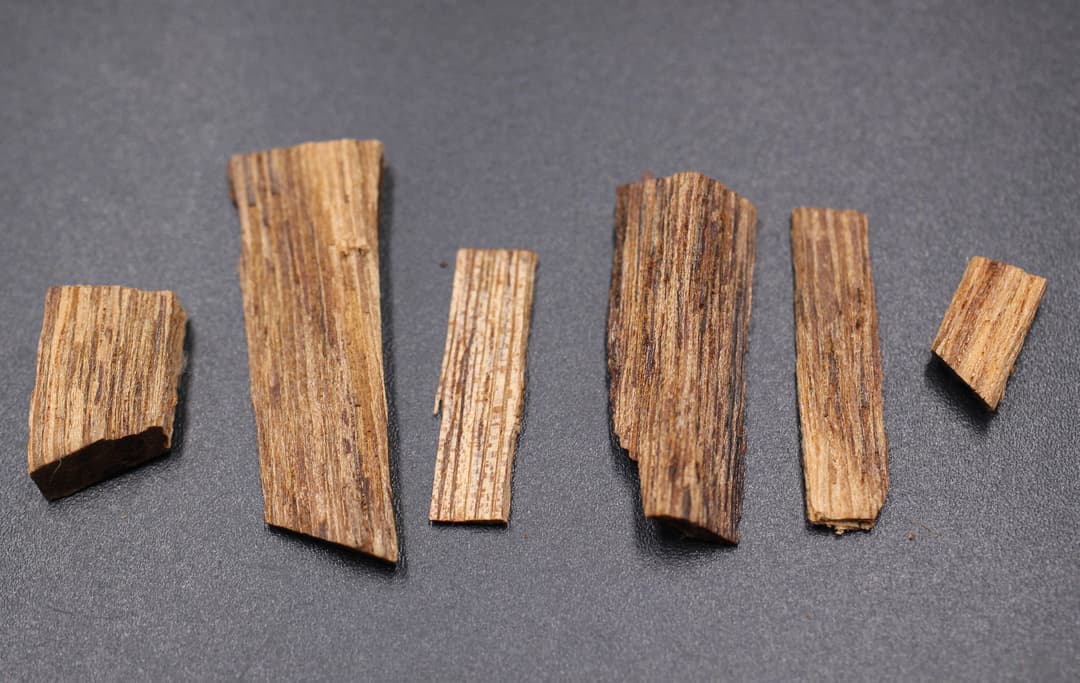 香木 古渡命銘木　真南蛮《難波》百二十種　約0.78g 沈香 お香