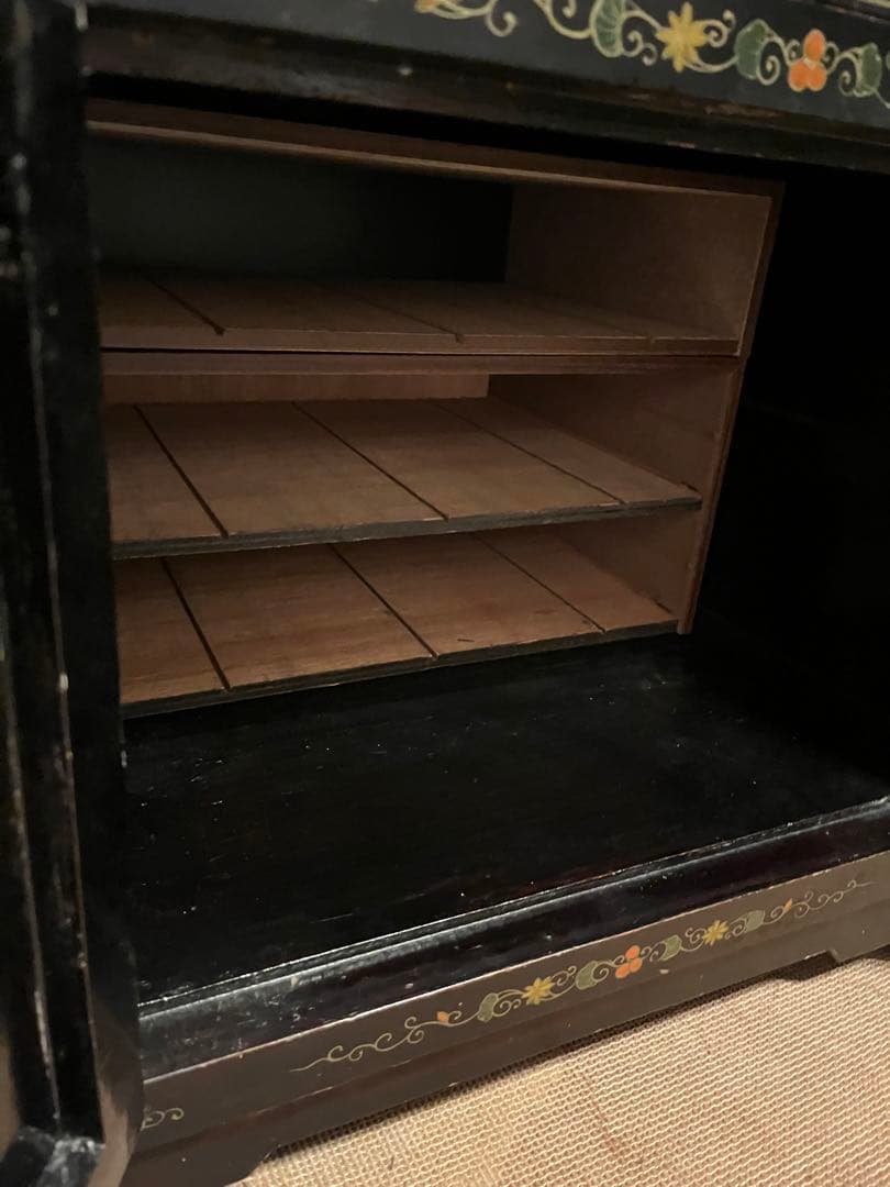 ヴィンテージ　玉細工　金彩　漆細工　ベッドサイドチェスト　骨董家具　上海製