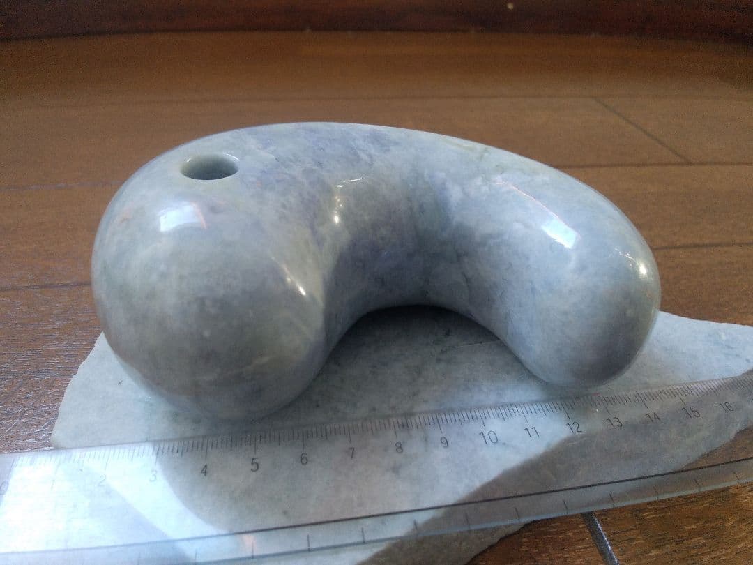 ♪糸魚川翡翠　勾玉　大物　ラベンダー色