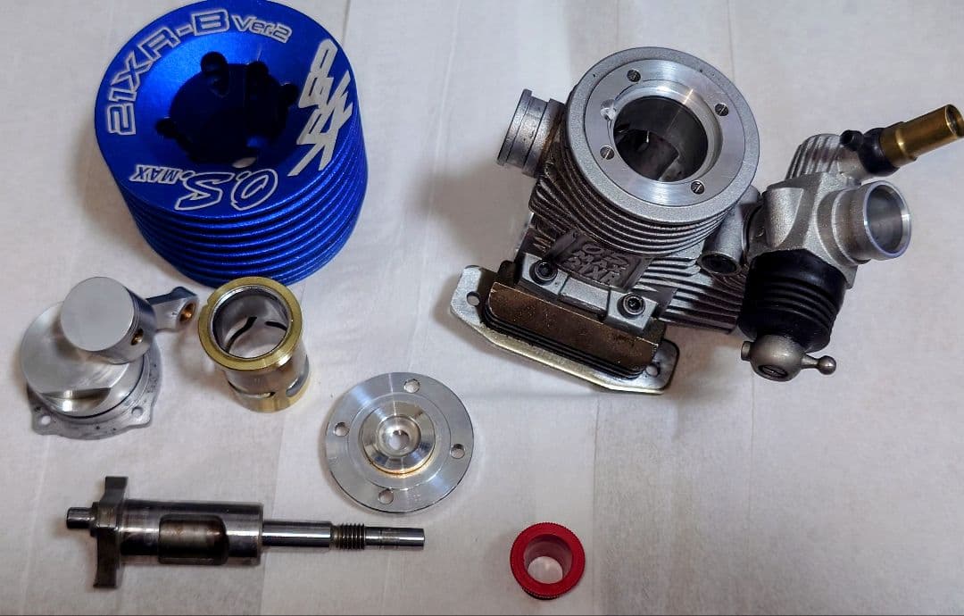 O.S. MAX 21XR-B Ver.2 エンジン