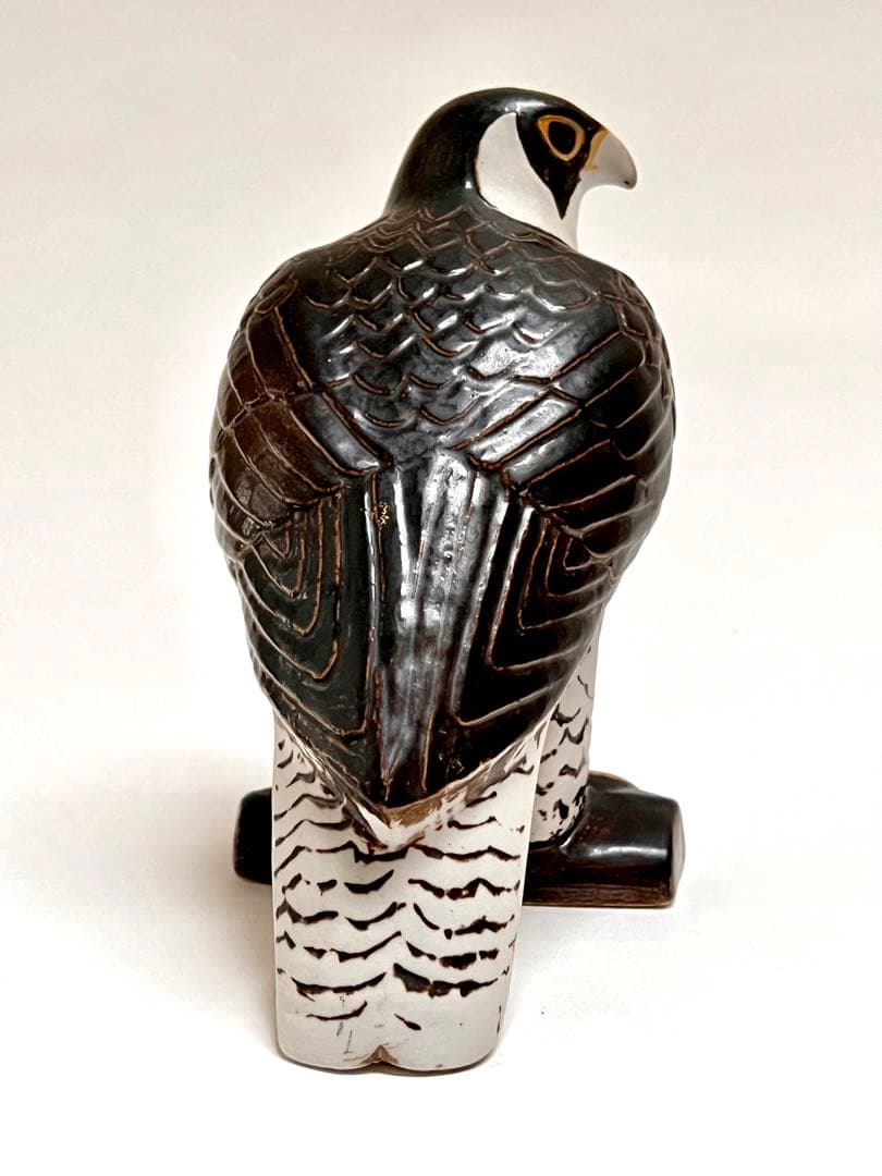 Lisa Larson WWF Pilgrimsfalkハヤブサ