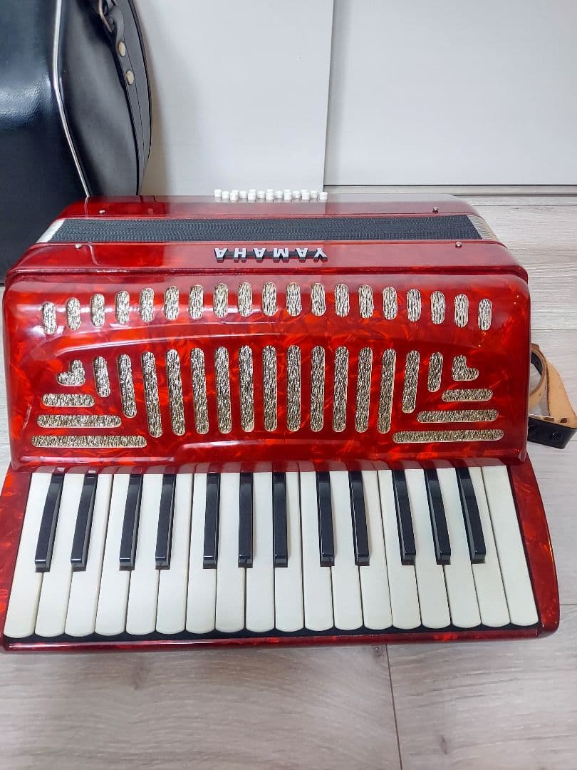 YAMAHA アコーディオン30鍵盤 8905 - 鍵盤楽器アウトレット 価格 通販