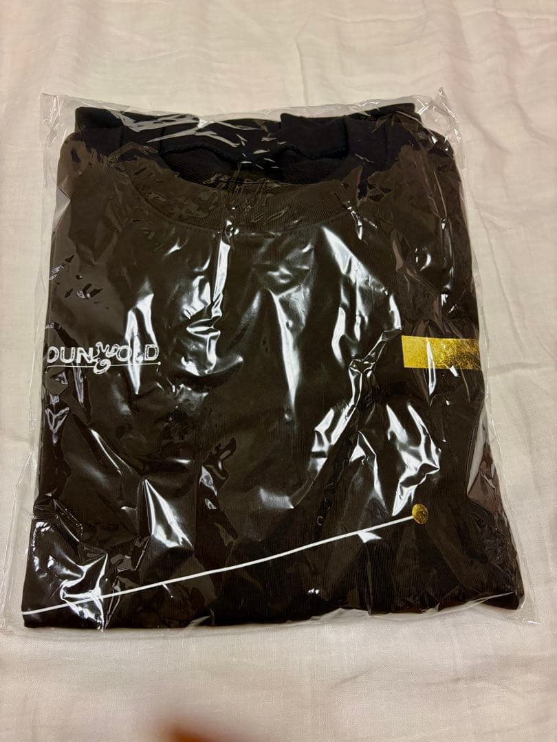 //1/26まで//SixTONES YOUNGOLD ツアーグッズ トレーナー