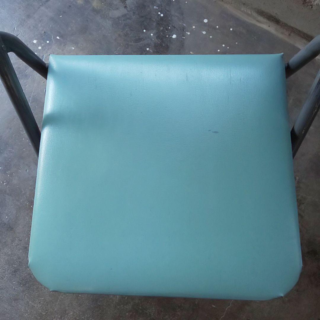 ヴィンテージチェア シャビー シック 鉄製 パイプ椅子 折りたたみ 椅子