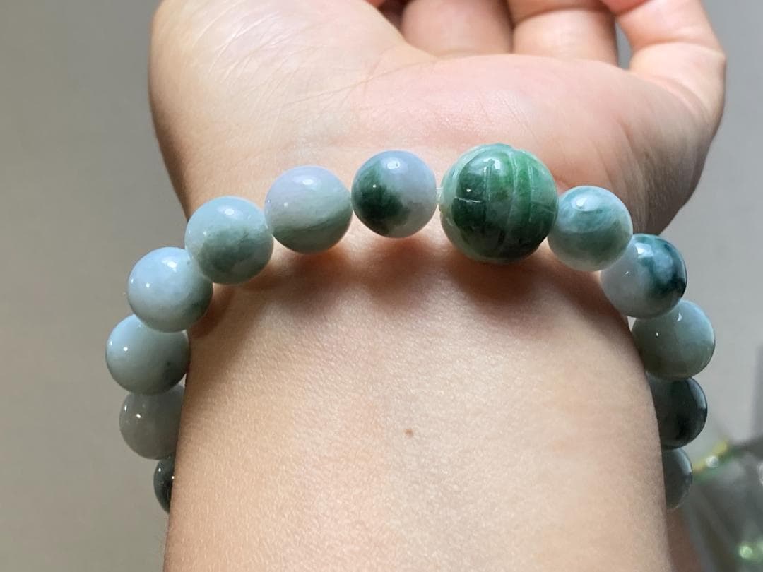 BR7-47 花青 10.0mm 彫り花珠 ミャンマー産A貨本翡翠 ブレスレット