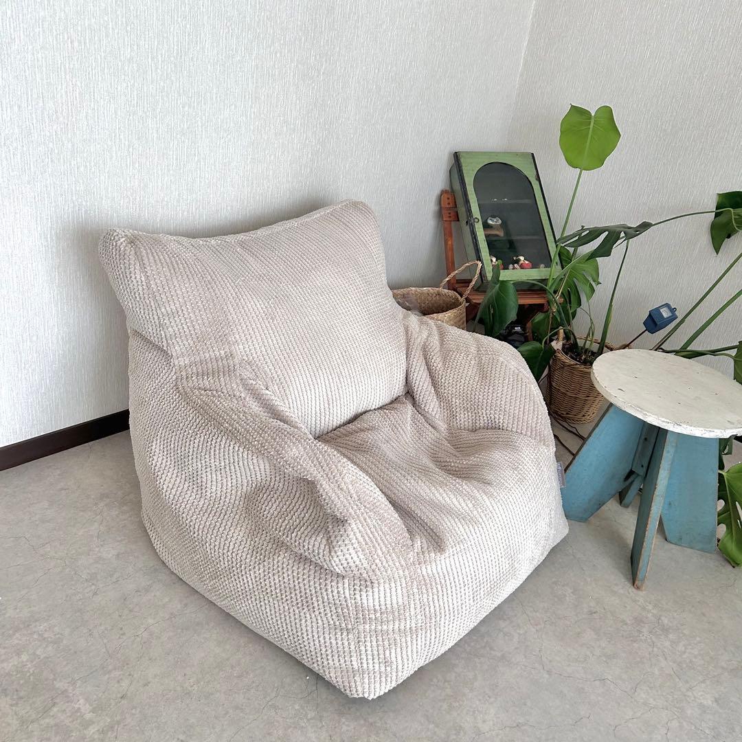 Lounge Pug 1人がけソファ　ベージュ