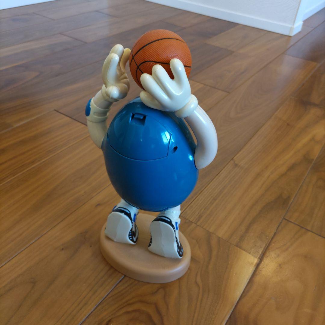 M&M's バスケットボール ディスペンサー エムアンドエムズ - メルカリ