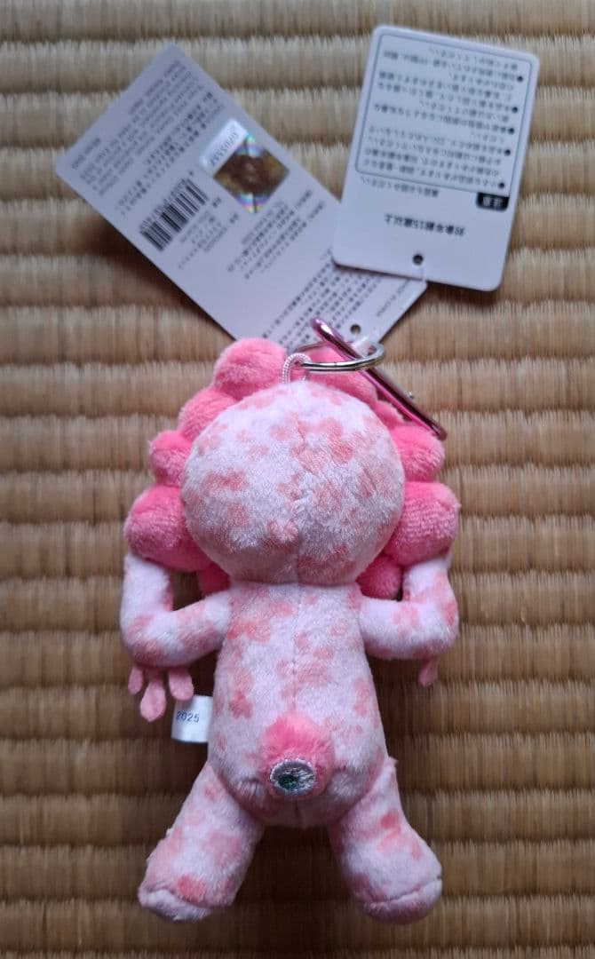 大阪関西万博 ミャクミャク カラビナ付マスコット 黒 桜 カラビナ付PEZ