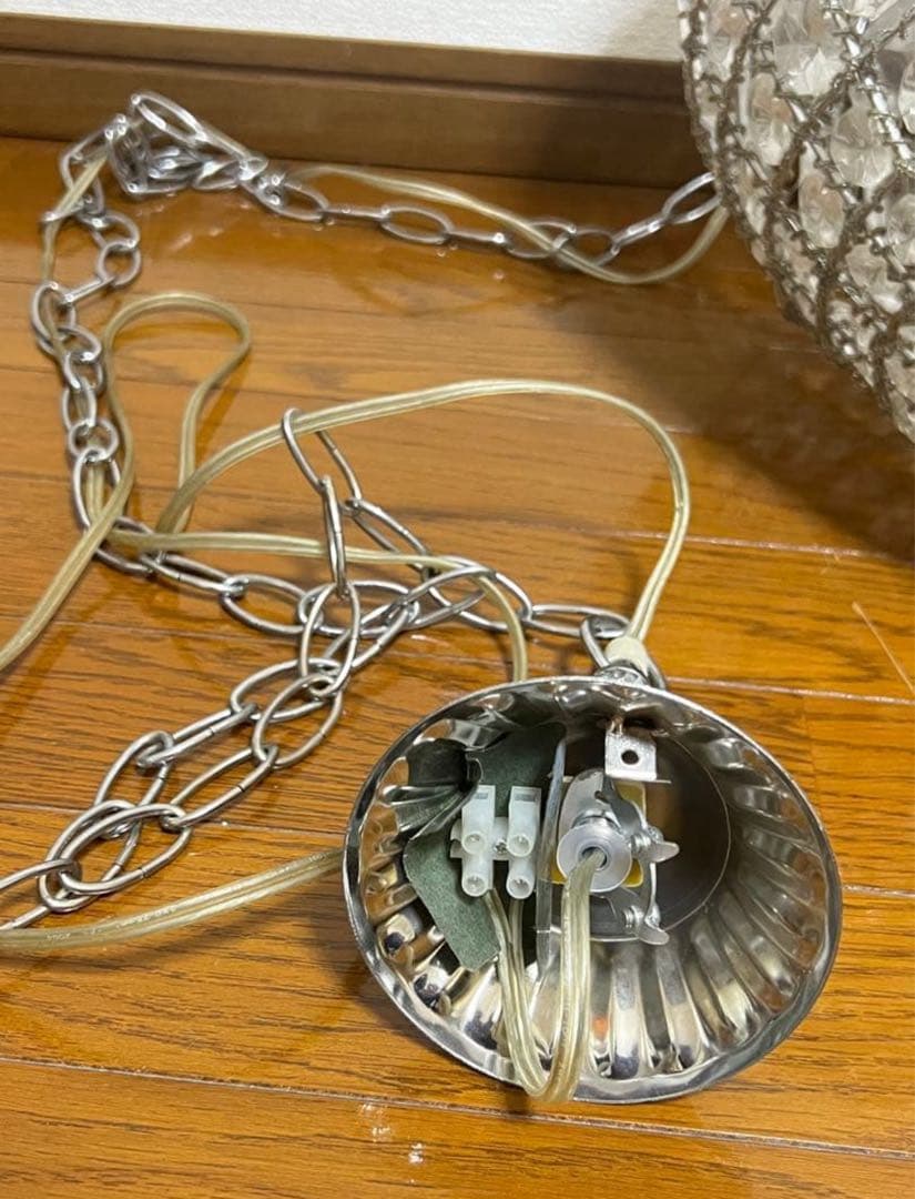 クリスタル装飾のペンダントライト