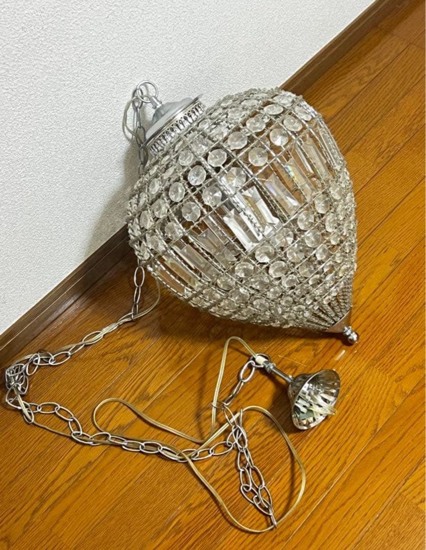 クリスタル装飾のペンダントライト